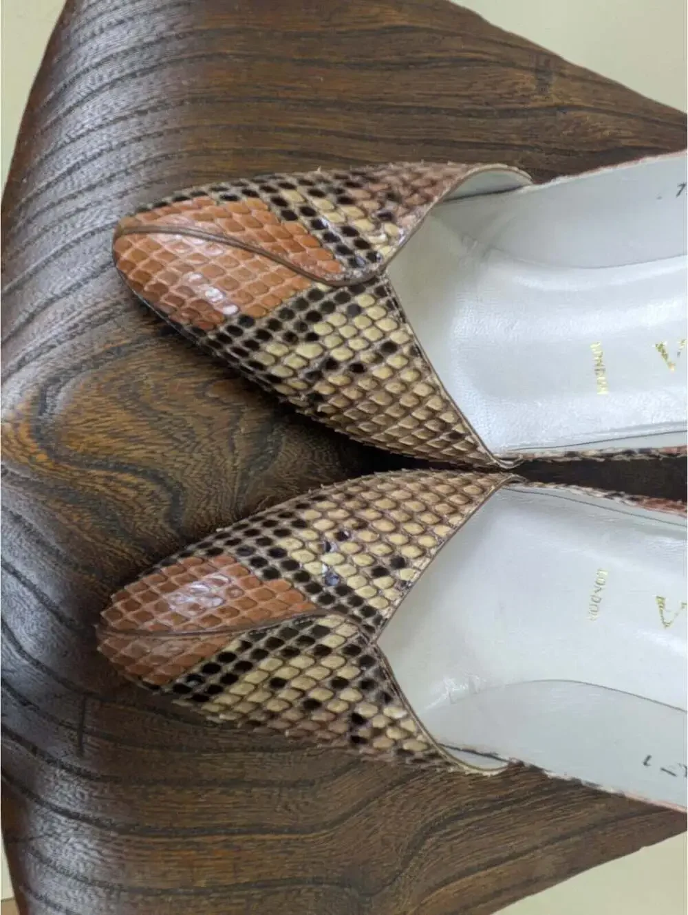 1980's Gina London snakeskin pointed heel stilettos US 9